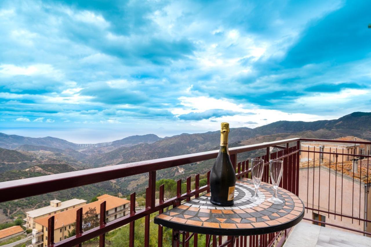 Casa Vacanze Dell'Angelo San Mauro Castelverde Eksteriør billede